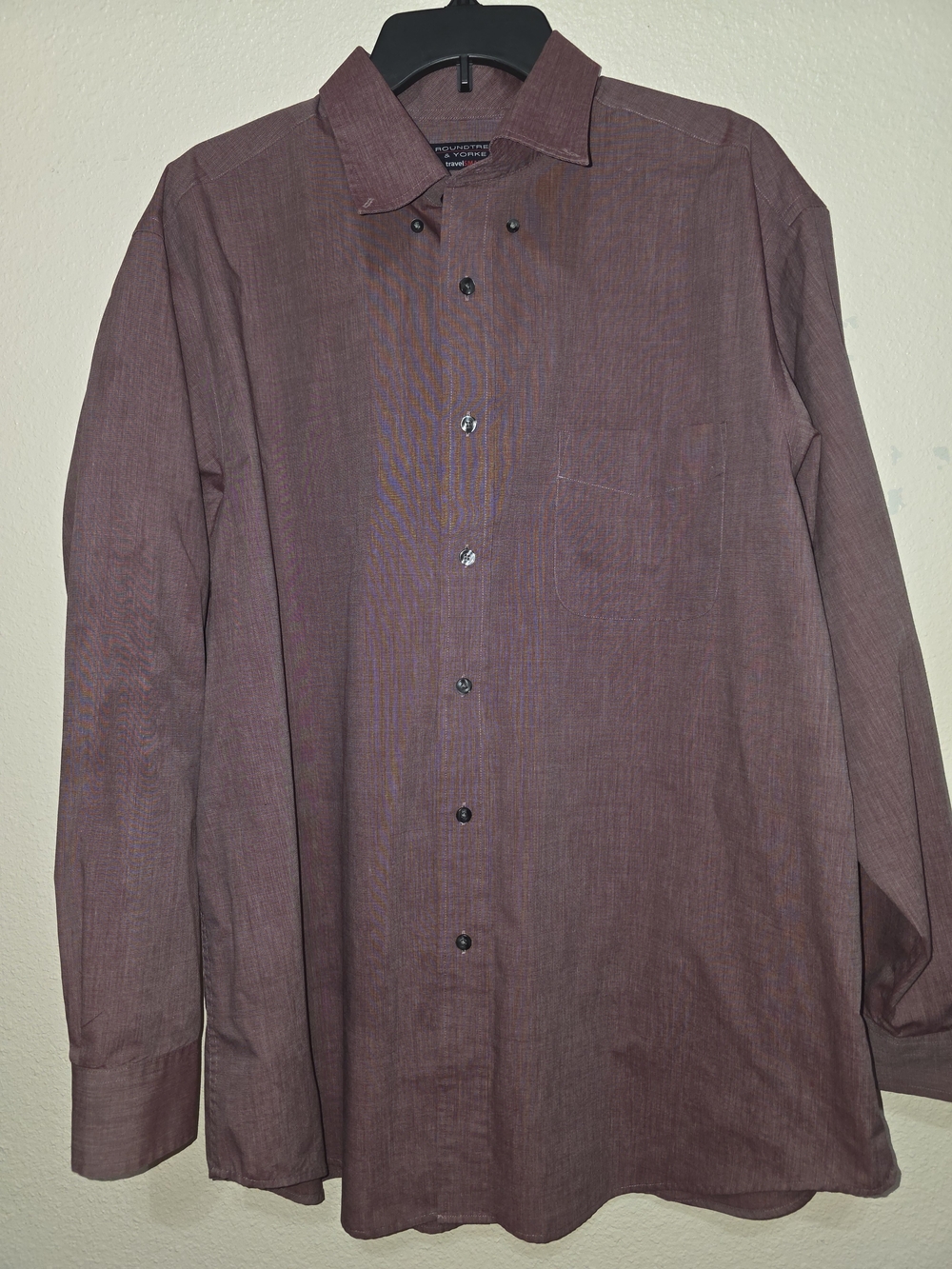 Roundtree & Yorke Men's Long Sleeve Dress Shirt - Burgundy